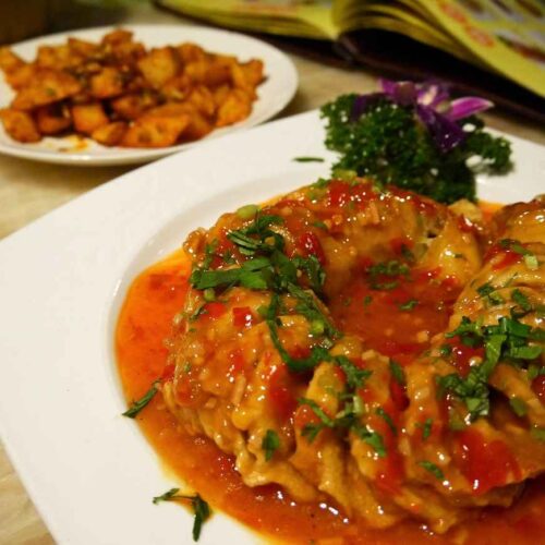 Buddhist Temple Restaurant: Guiyang Specialties, 100% Vegetarian